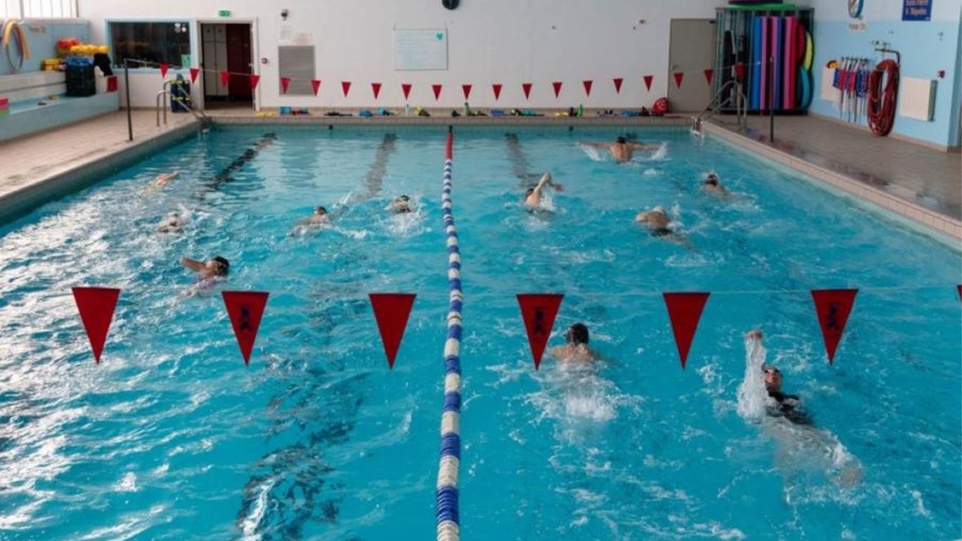 Municipal swimming pool of El Gorjani